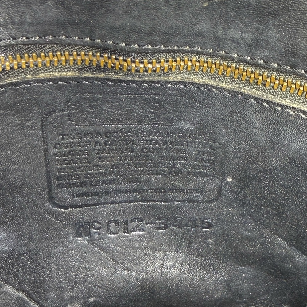 Vintage COACH Chester Canteen Crossbody Bag🖤✔️ - Picture 7 of 12